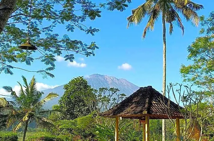 Mahagiri & Restaurant 4*