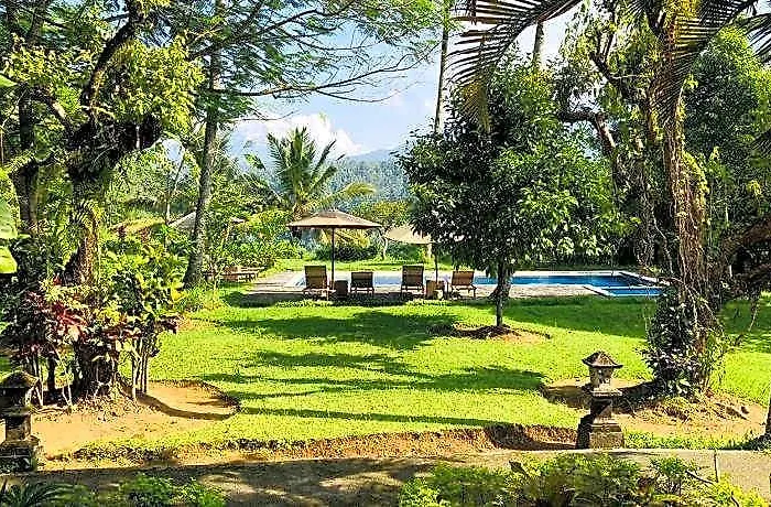 منتجع Mahagiri & Restaurant Rendang