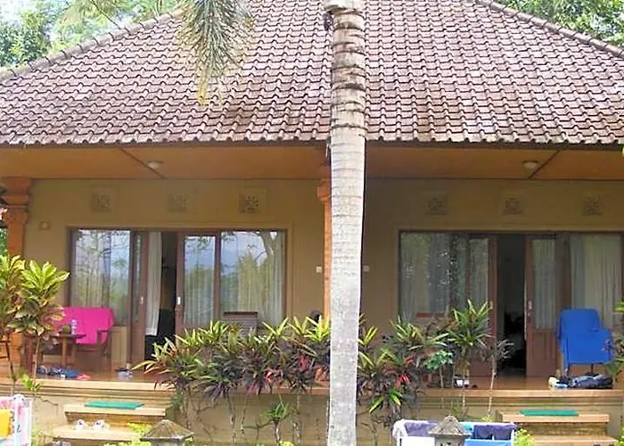 منتجع Mahagiri & Restaurant Rendang